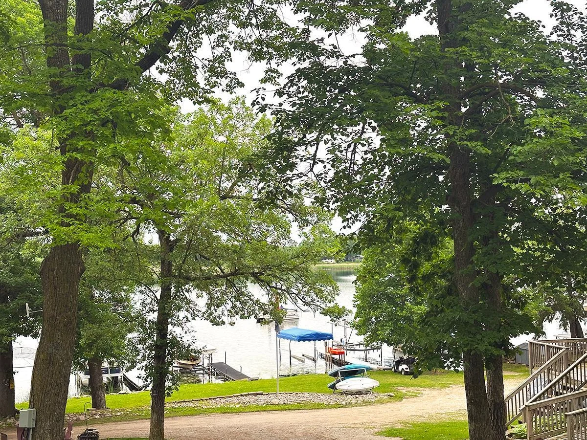 Lake View.jpg