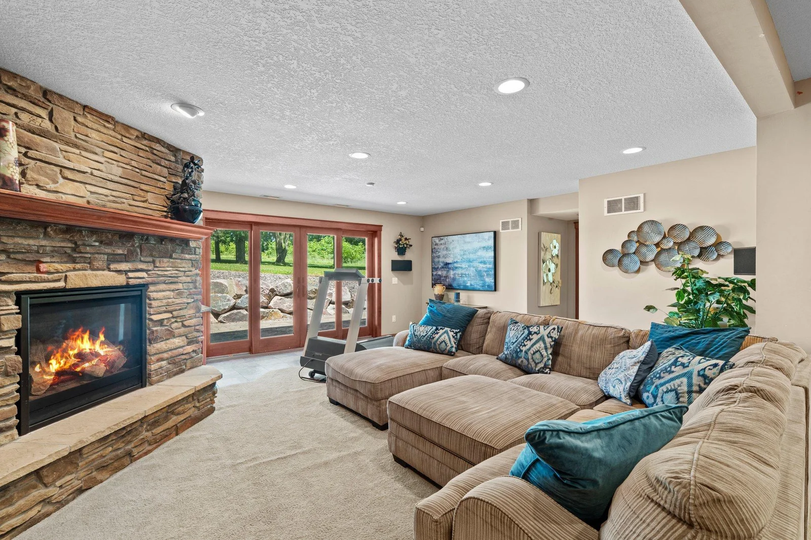 15-g46-web-or-mls-11512_dale_rd-206.jpg