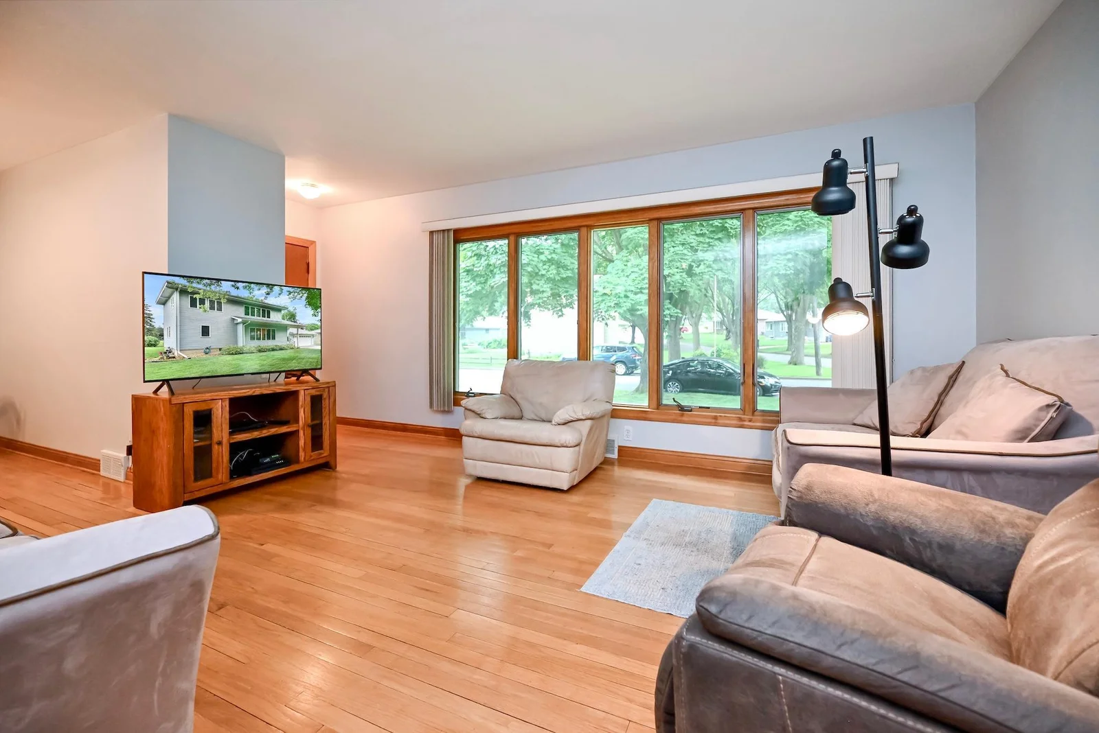 Living Room II.jpg