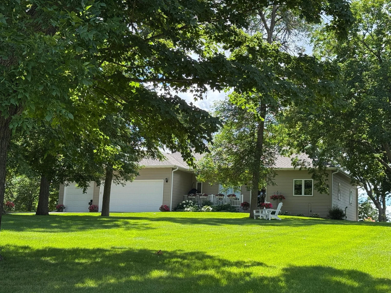 6-Road side of home.jpg