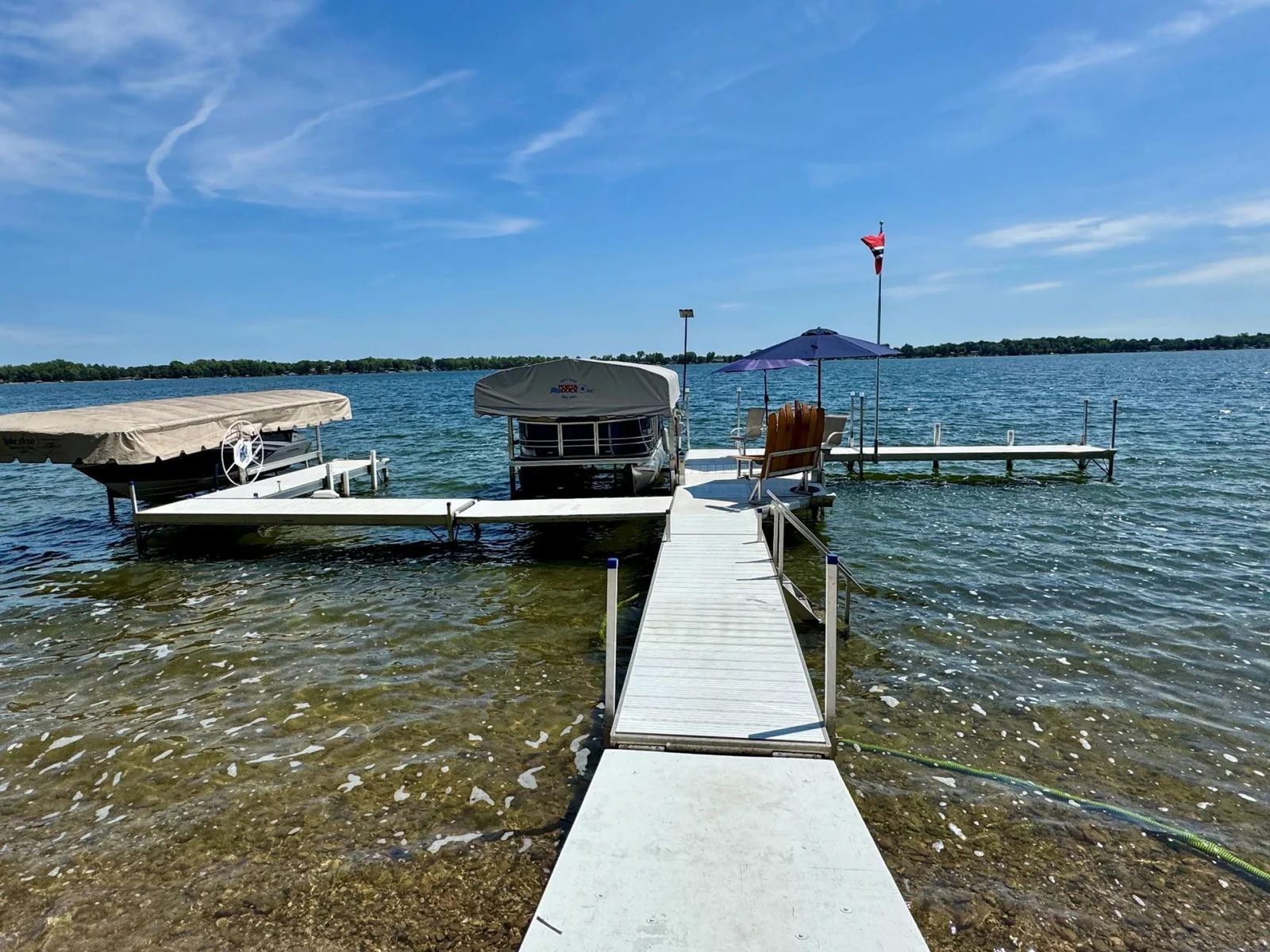 23-Dock, lifts, pontoon and boat included