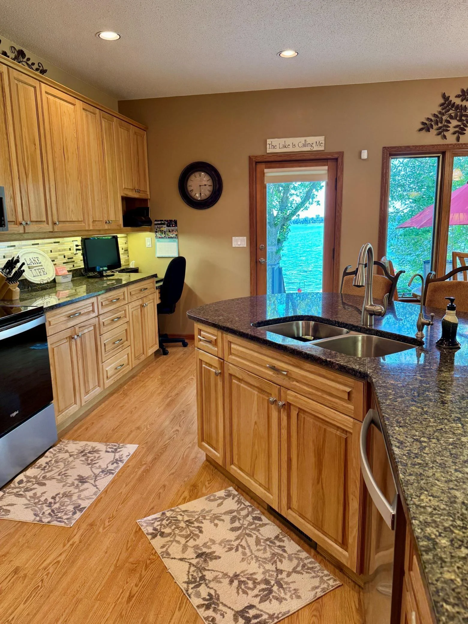10-Kitchen