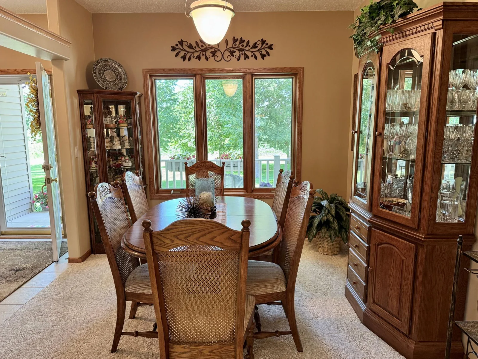 11-Dining room