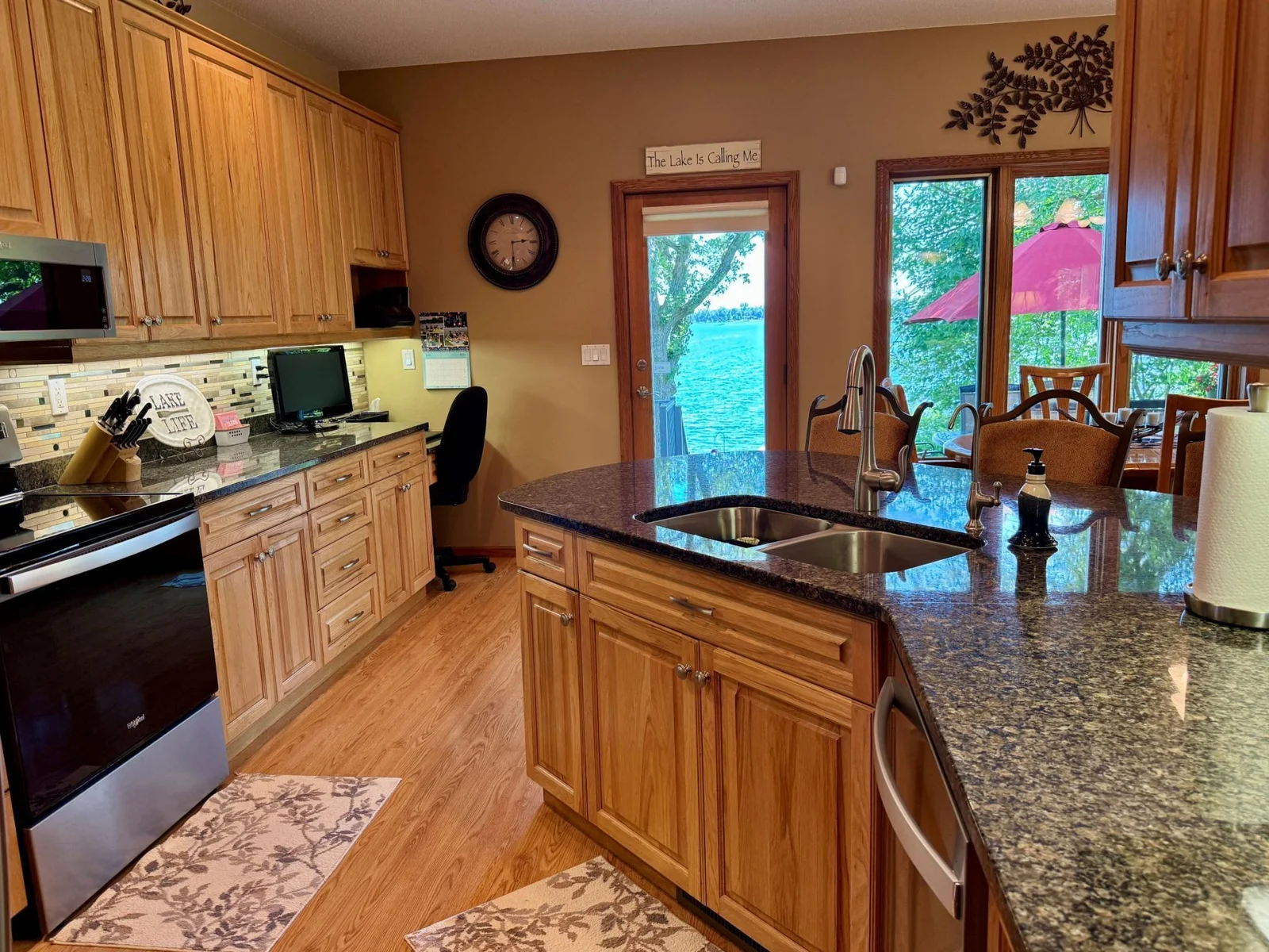 10-Kitchen.jpg
