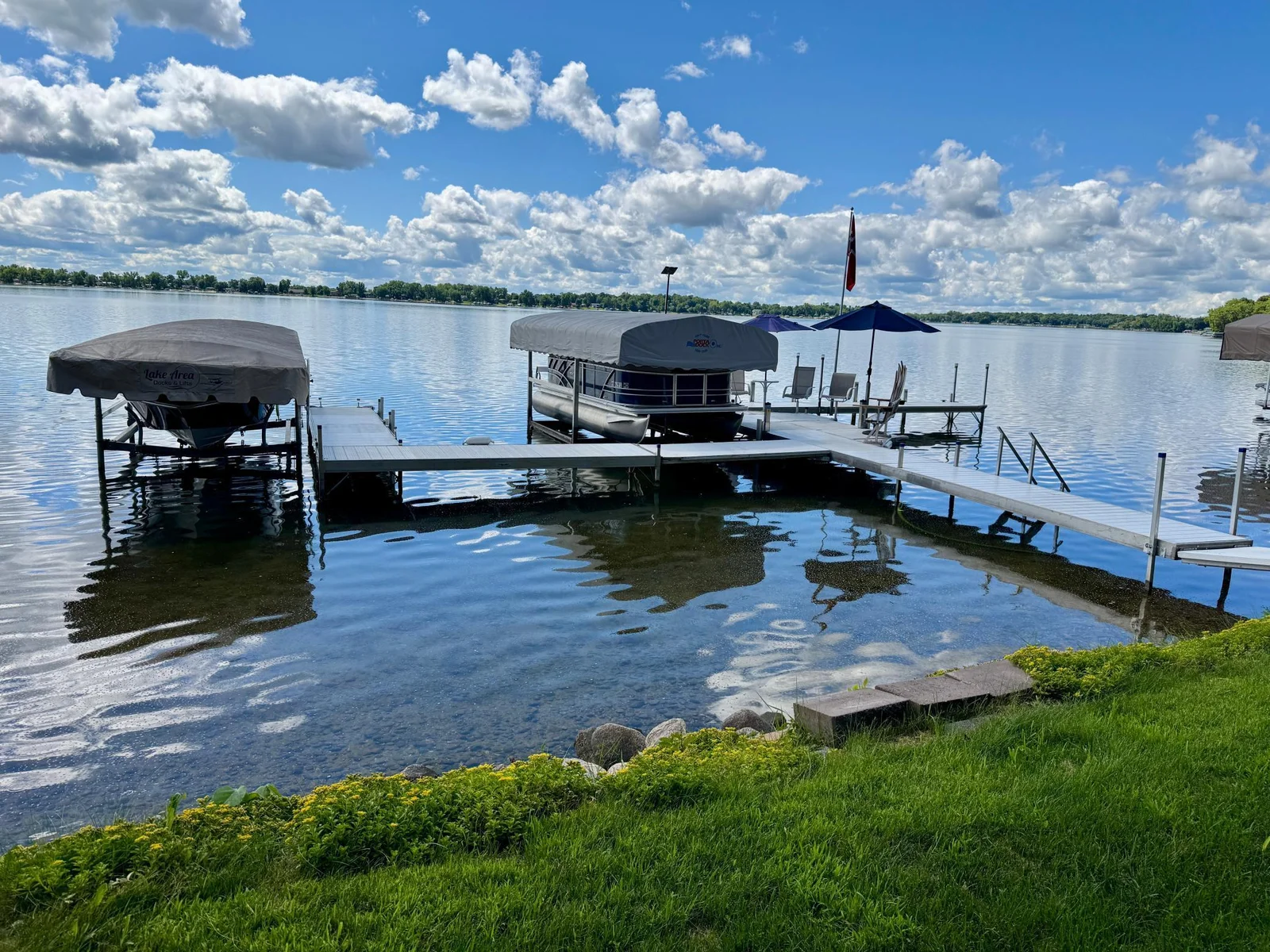 3-Dock and watercraft included.jpg