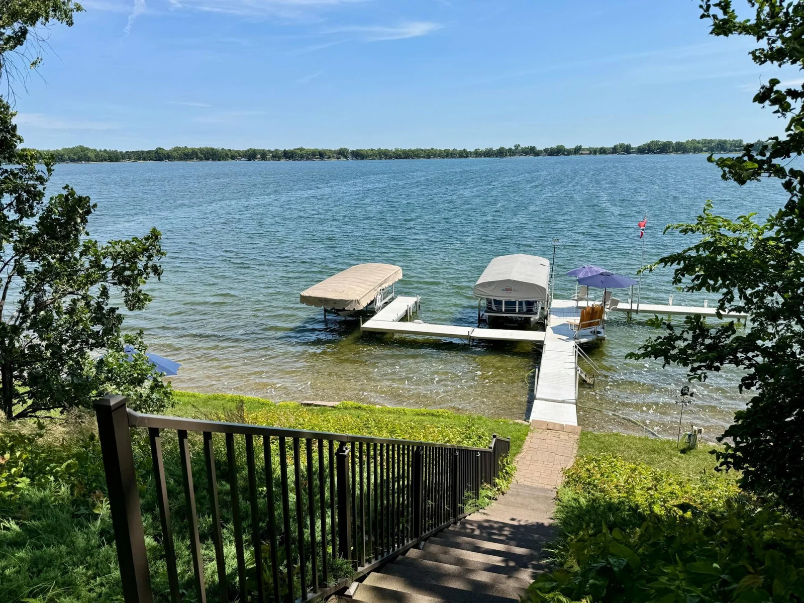 23-Dock, lifts, pontoon and boat included