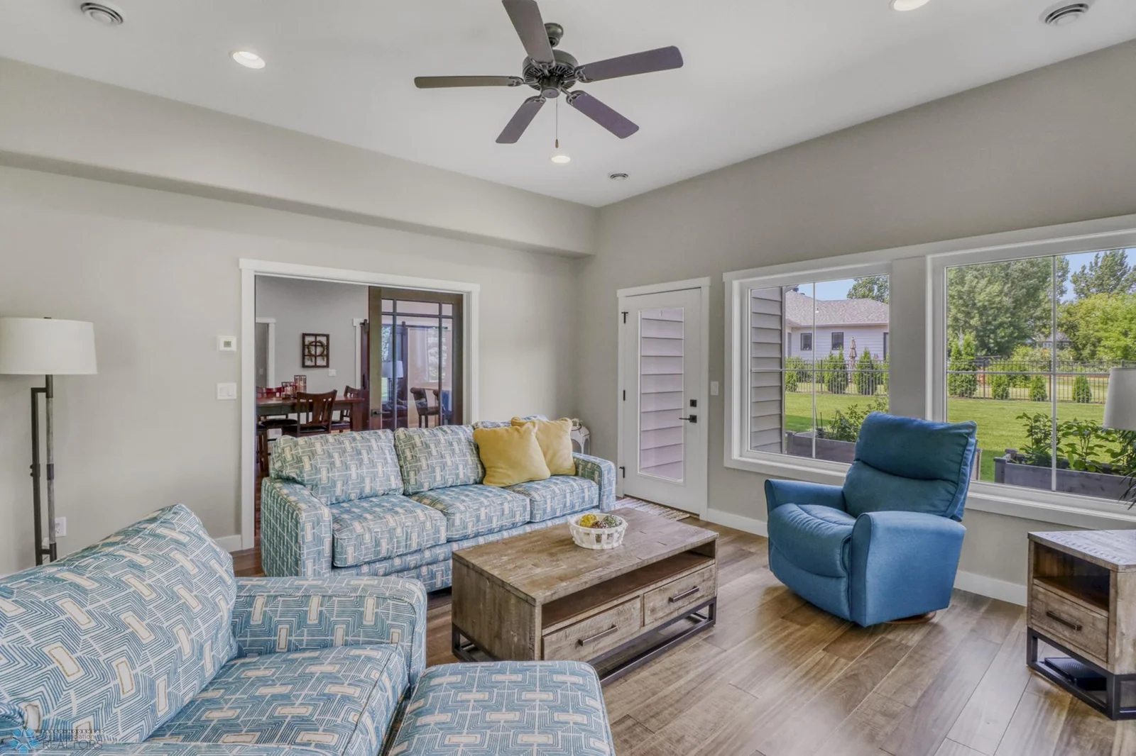 Sunroom1_2.JPG