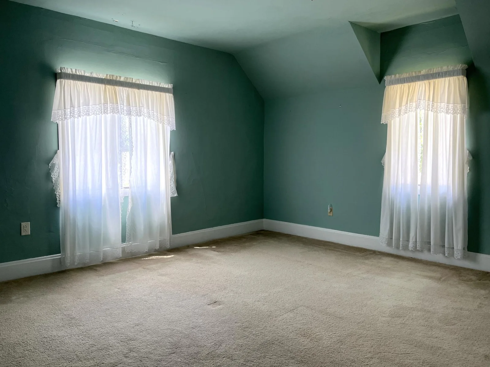 Bedroom 2 a.jpg