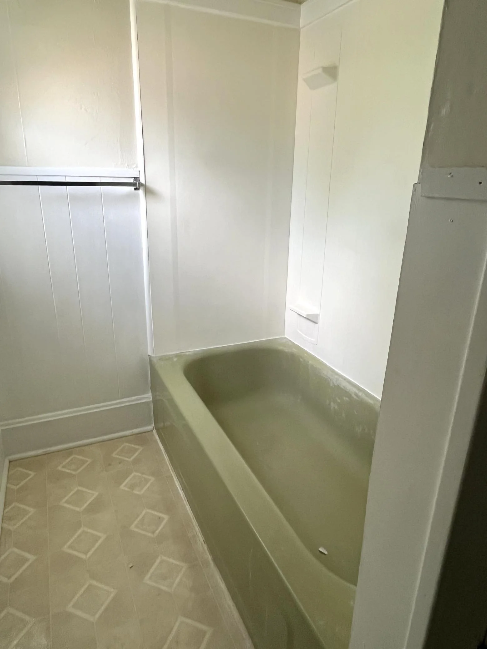 Bath 2 b FULL.jpg