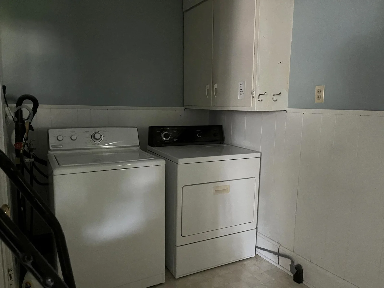 Laundry Area a.jpg