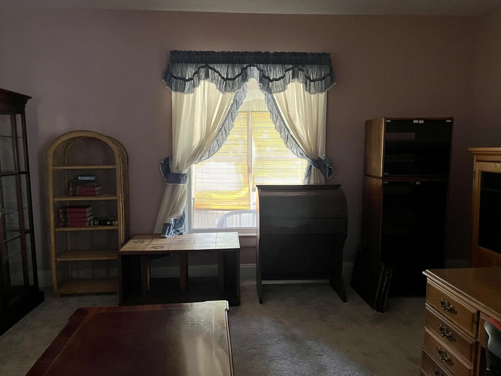 Living Room e.jpg