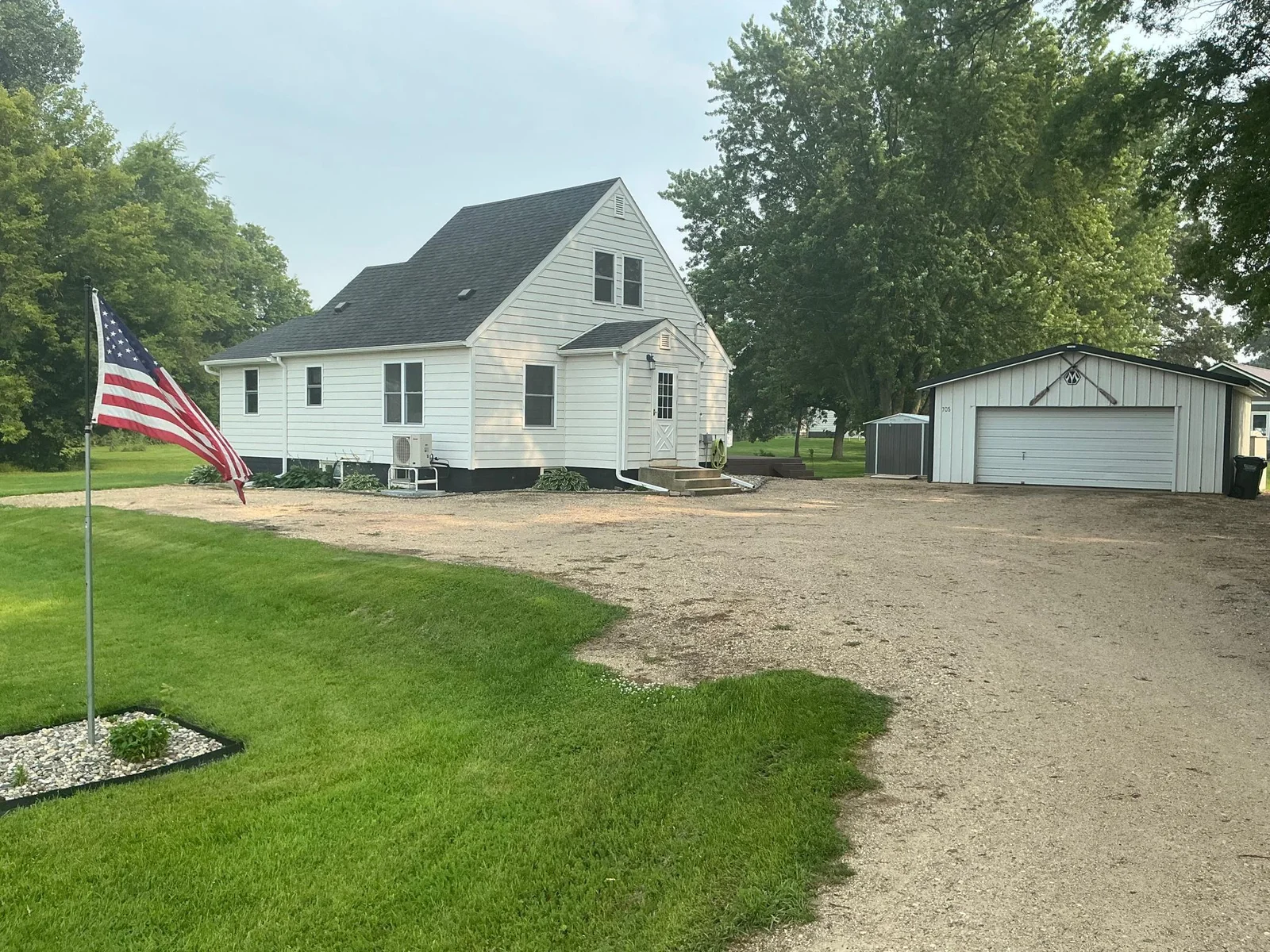 705 State Highway 28, Glenwood