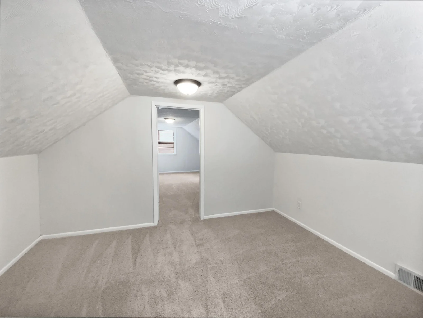listing_14.jpg