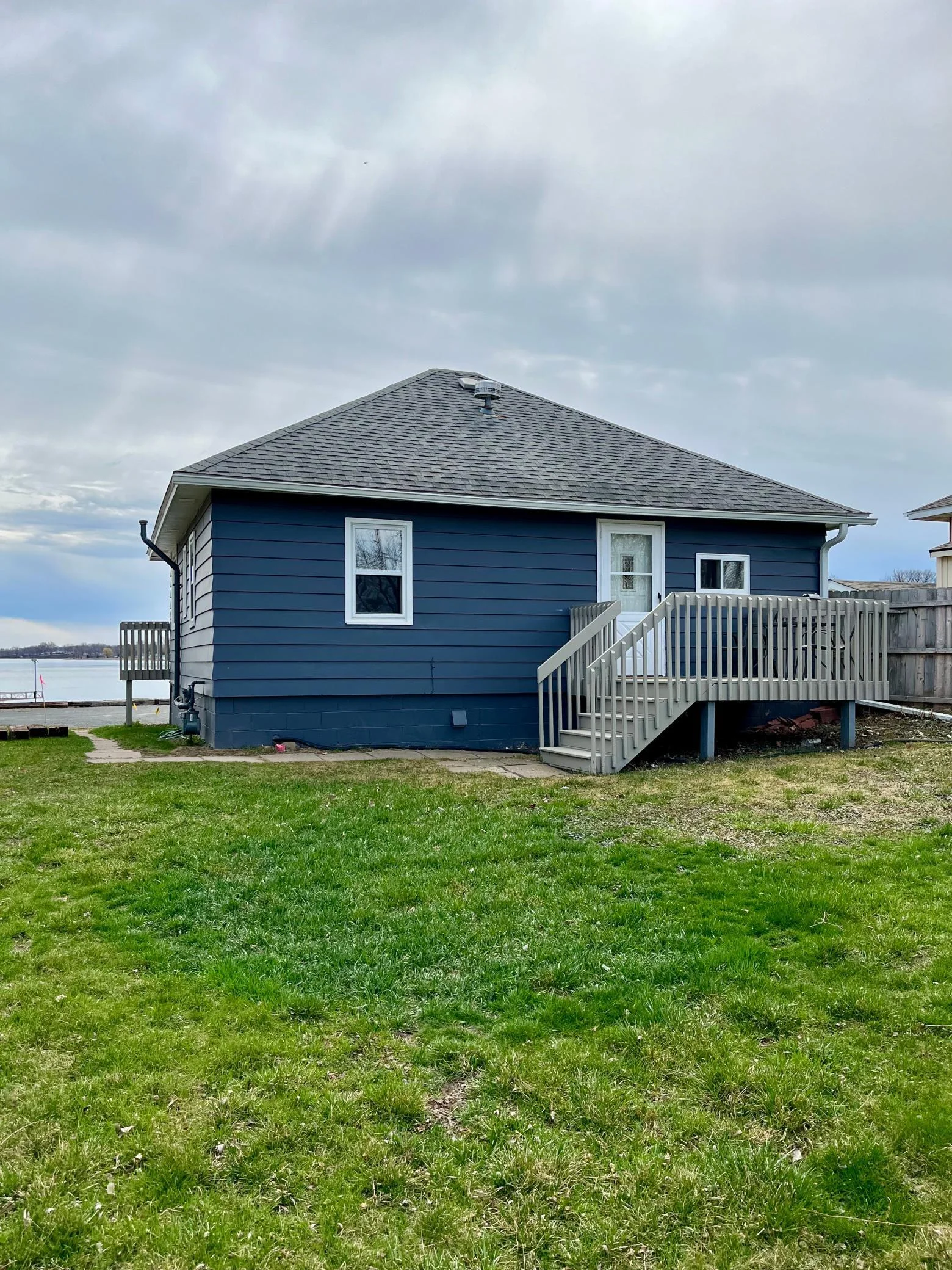 Photo 1 of 516 Park Island Rd