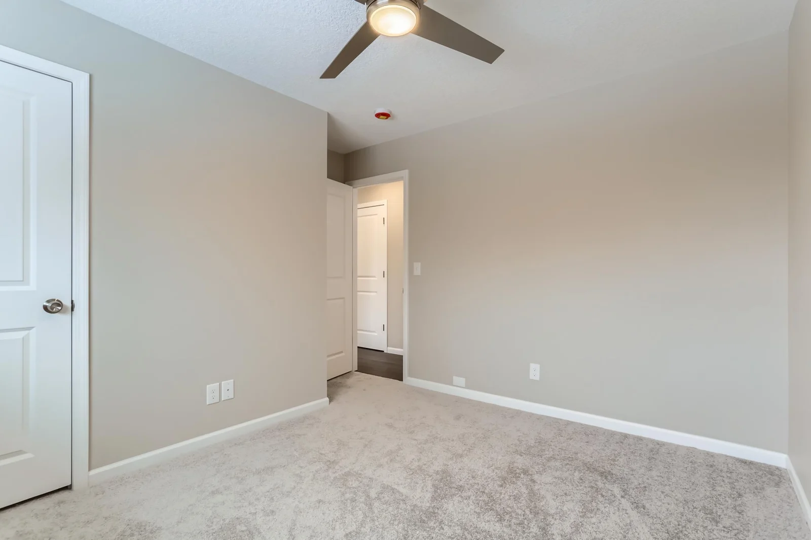 2740 County Rd E - Web Quality - 020 - 19 Bedroom.jpg