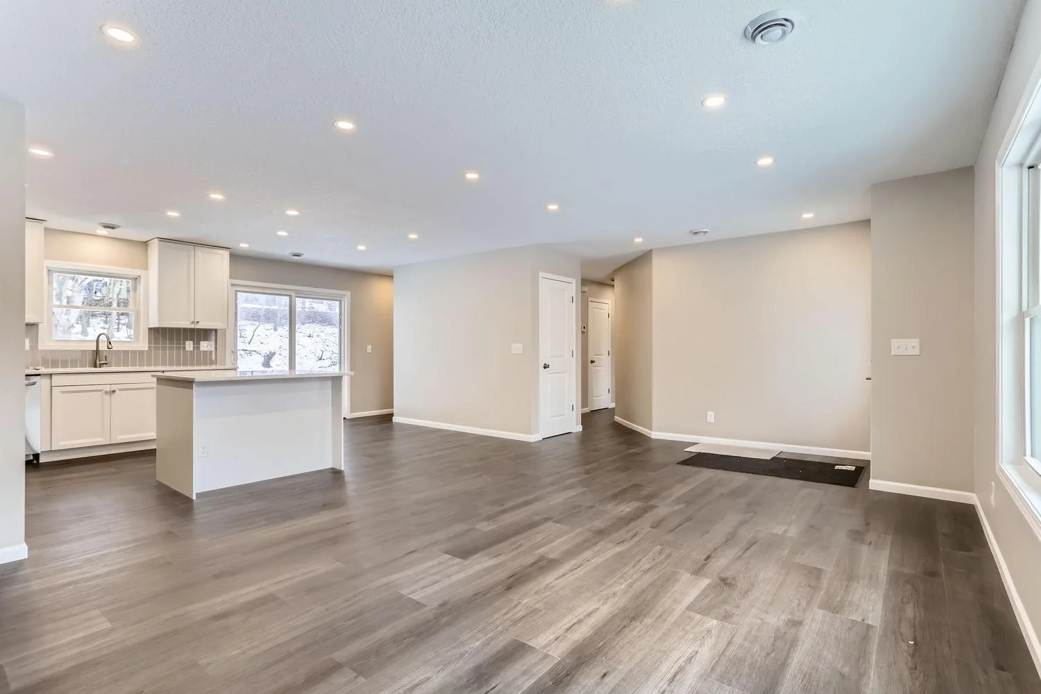 2740 County Rd E - Web Quality - 009 - 06 Living Room.jpg