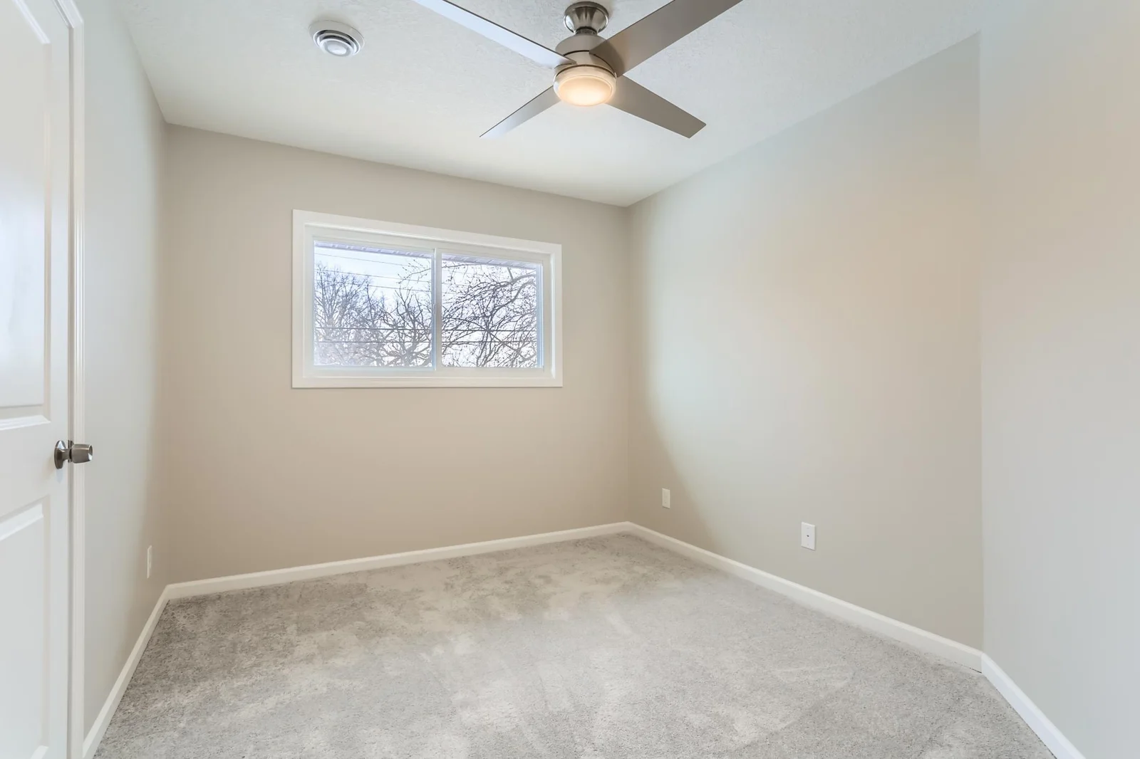 2740 County Rd E - Web Quality - 021 - 20 Bedroom.jpg