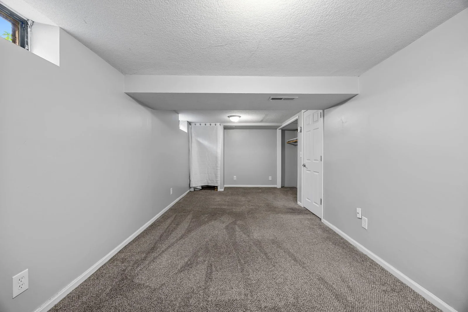 38-web-or-mls-4801 Louisiana Ave N-111.jpg