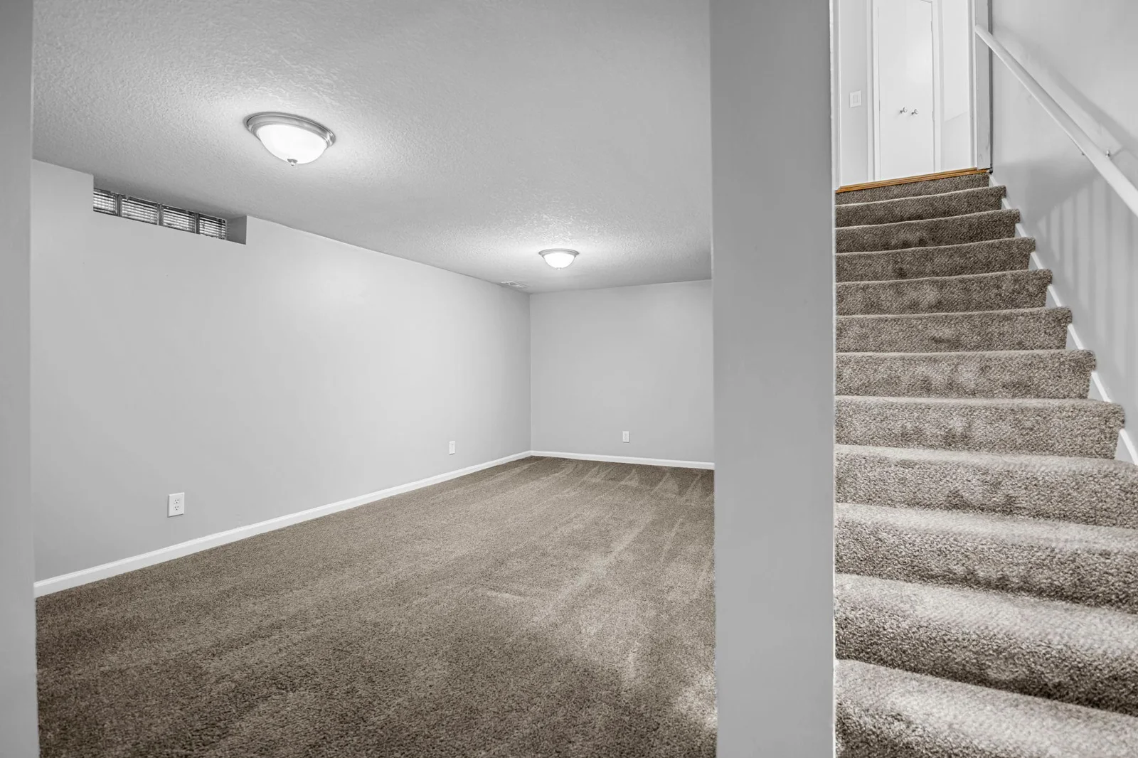 33-web-or-mls-4801 Louisiana Ave N-93.jpg