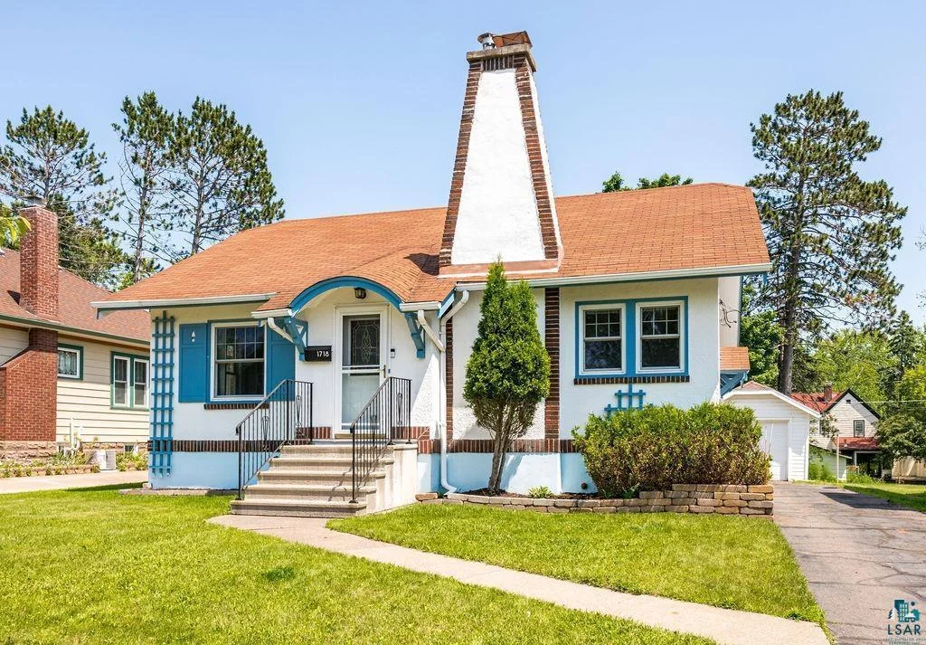 1718 Dunedin Avenue, Duluth