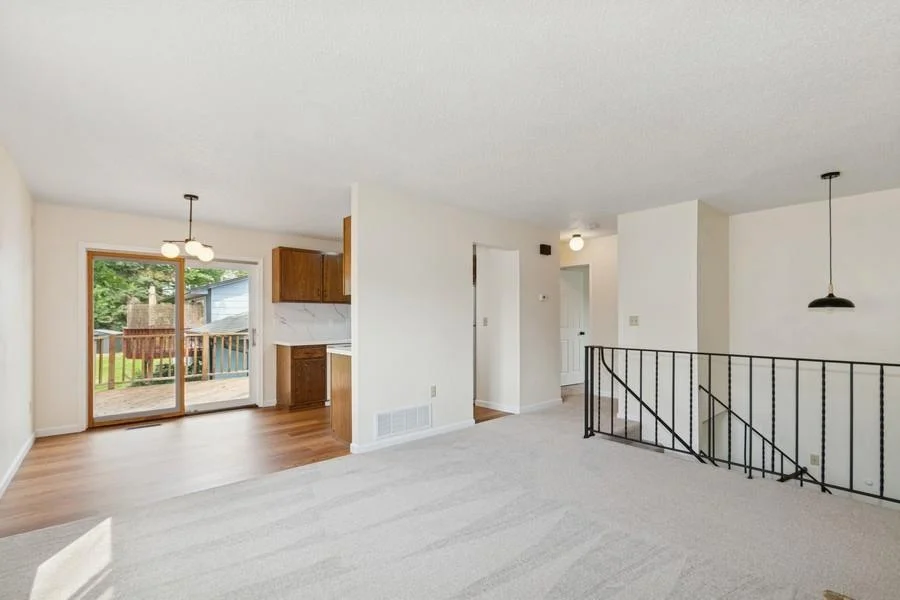 Flowing floor plan