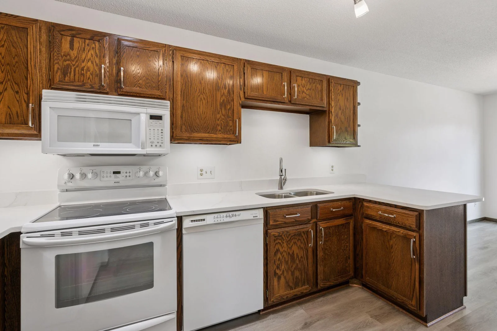 Beautifully maintained cabinets