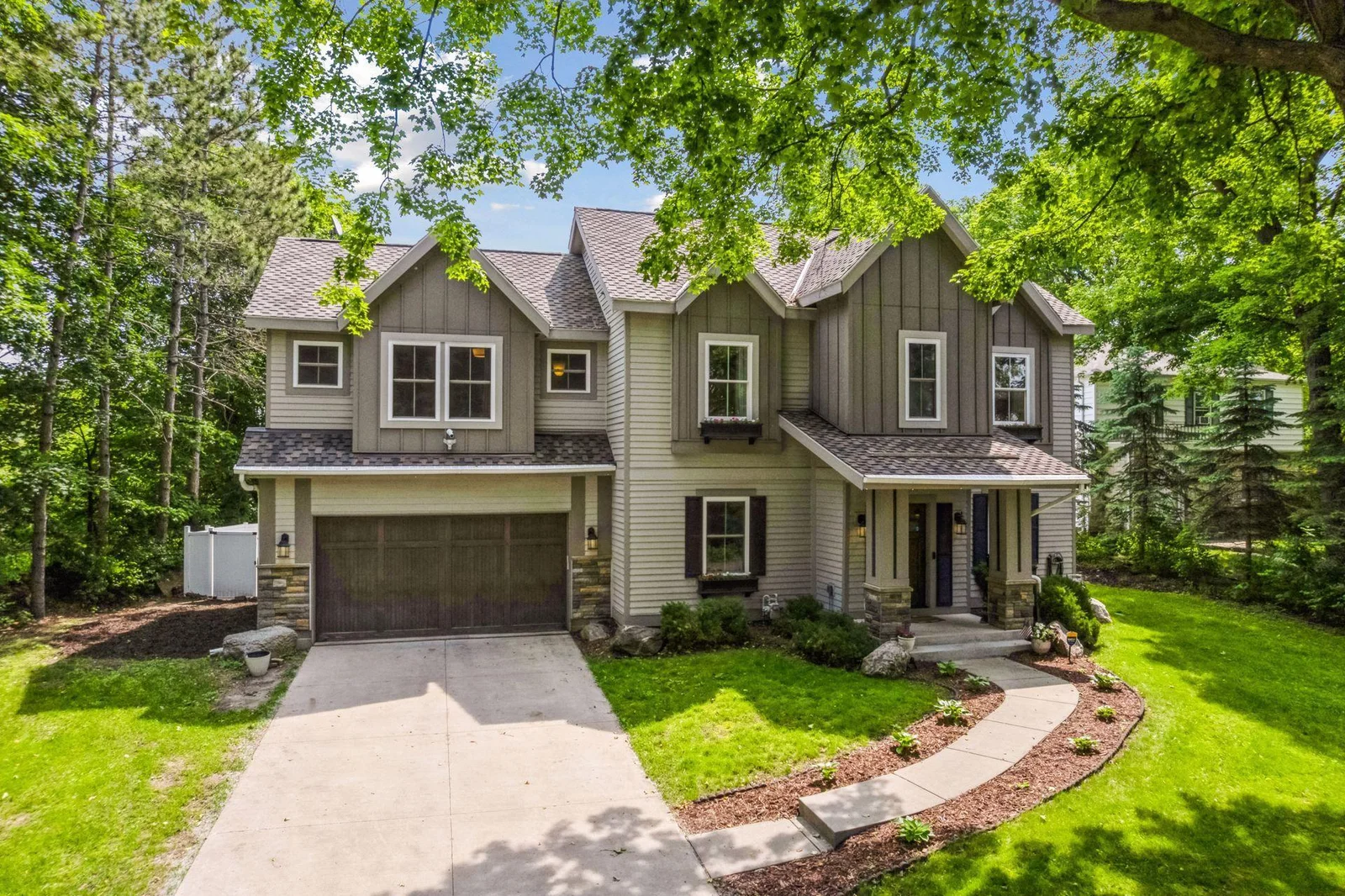 312 Barry Avenue, Wayzata
