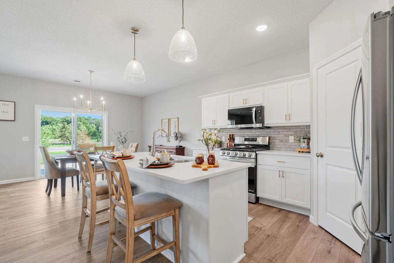Photos are like(not exact) home in different location. Finishes may be different in actual home.