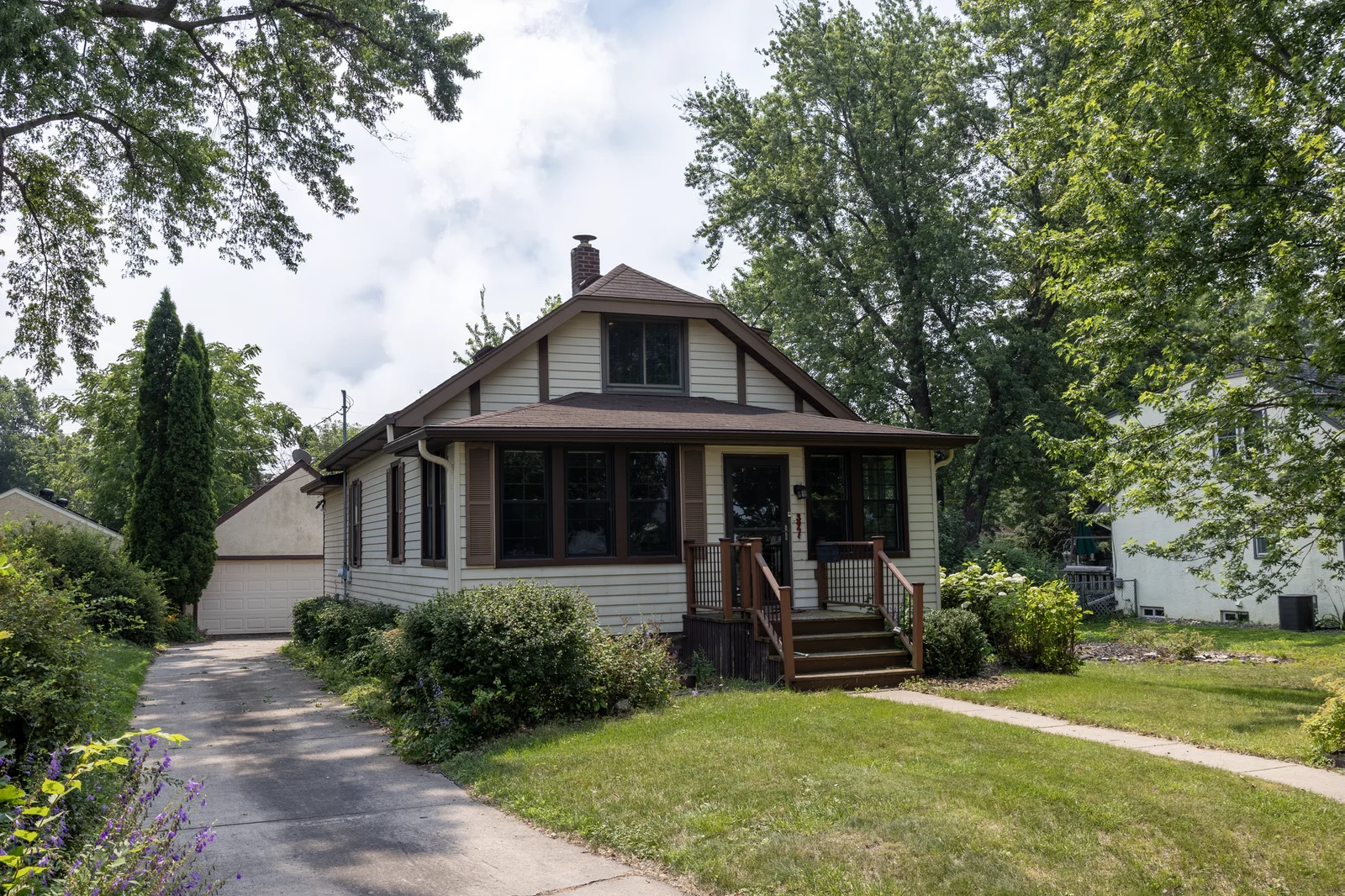 3979 Reservoir Boulevard, Columbia Heights
