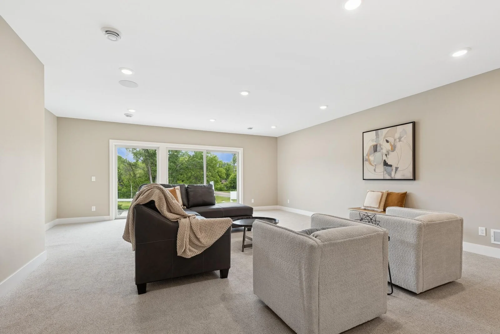 Photos from a previously built home. Options may vary.