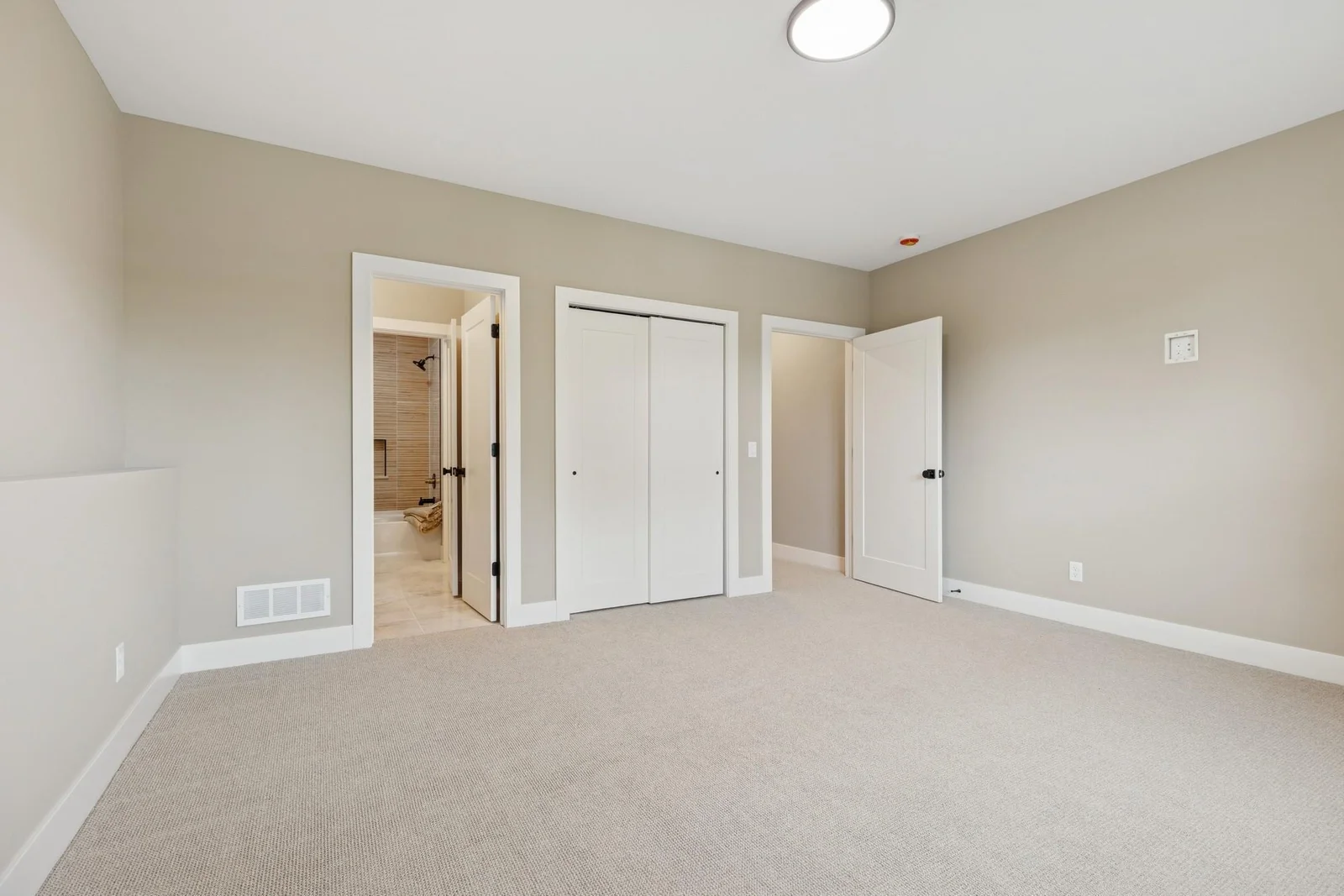 Photos from a previously built home. Options may vary.