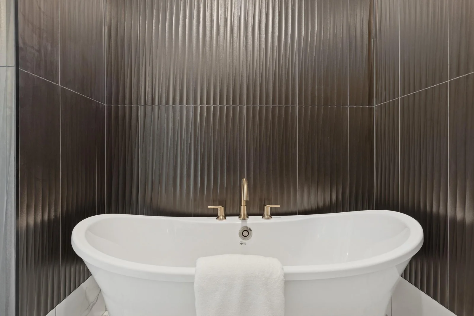 Photos from a previously built home. Options may vary.