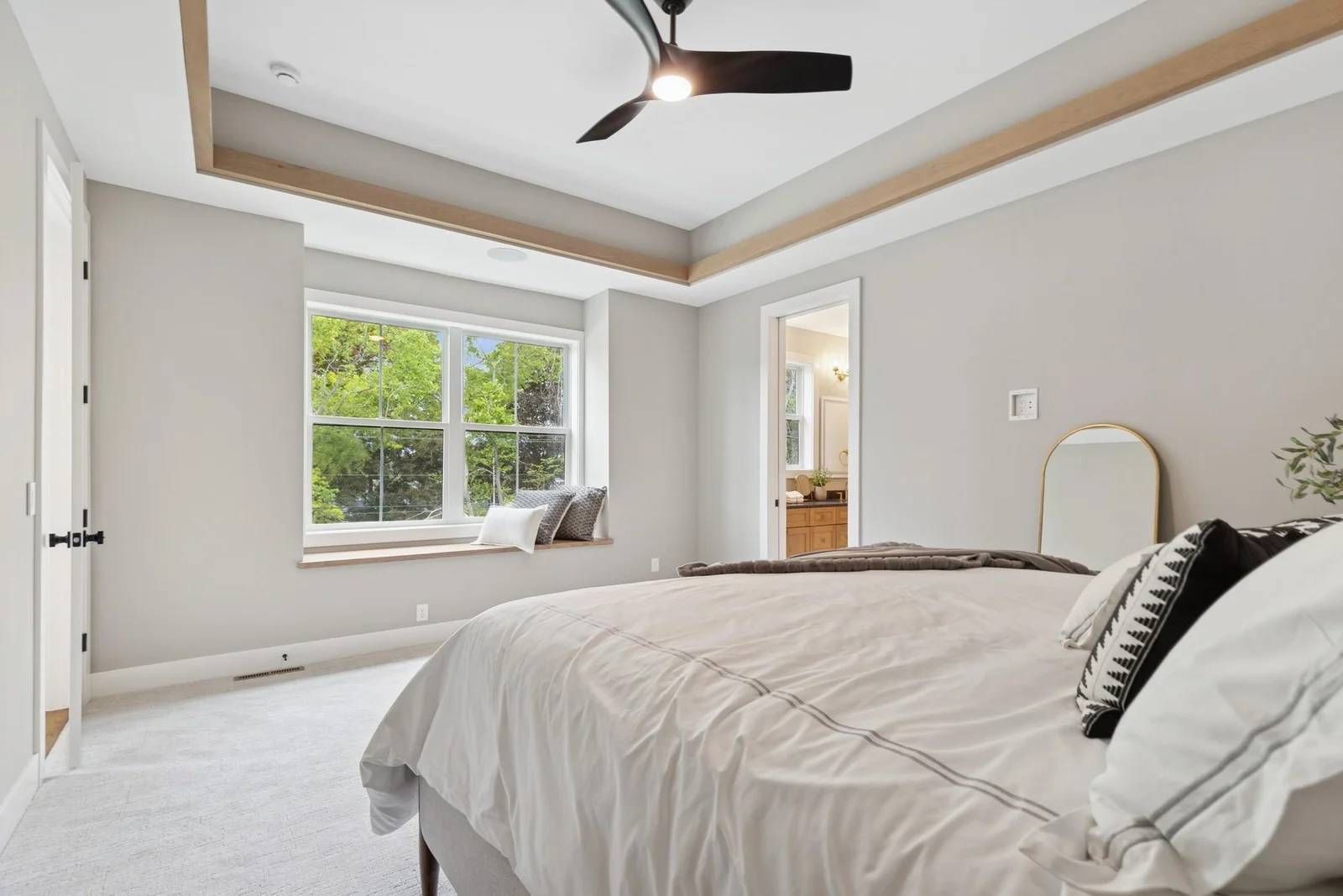 Photos from a previously built home. Options may vary.