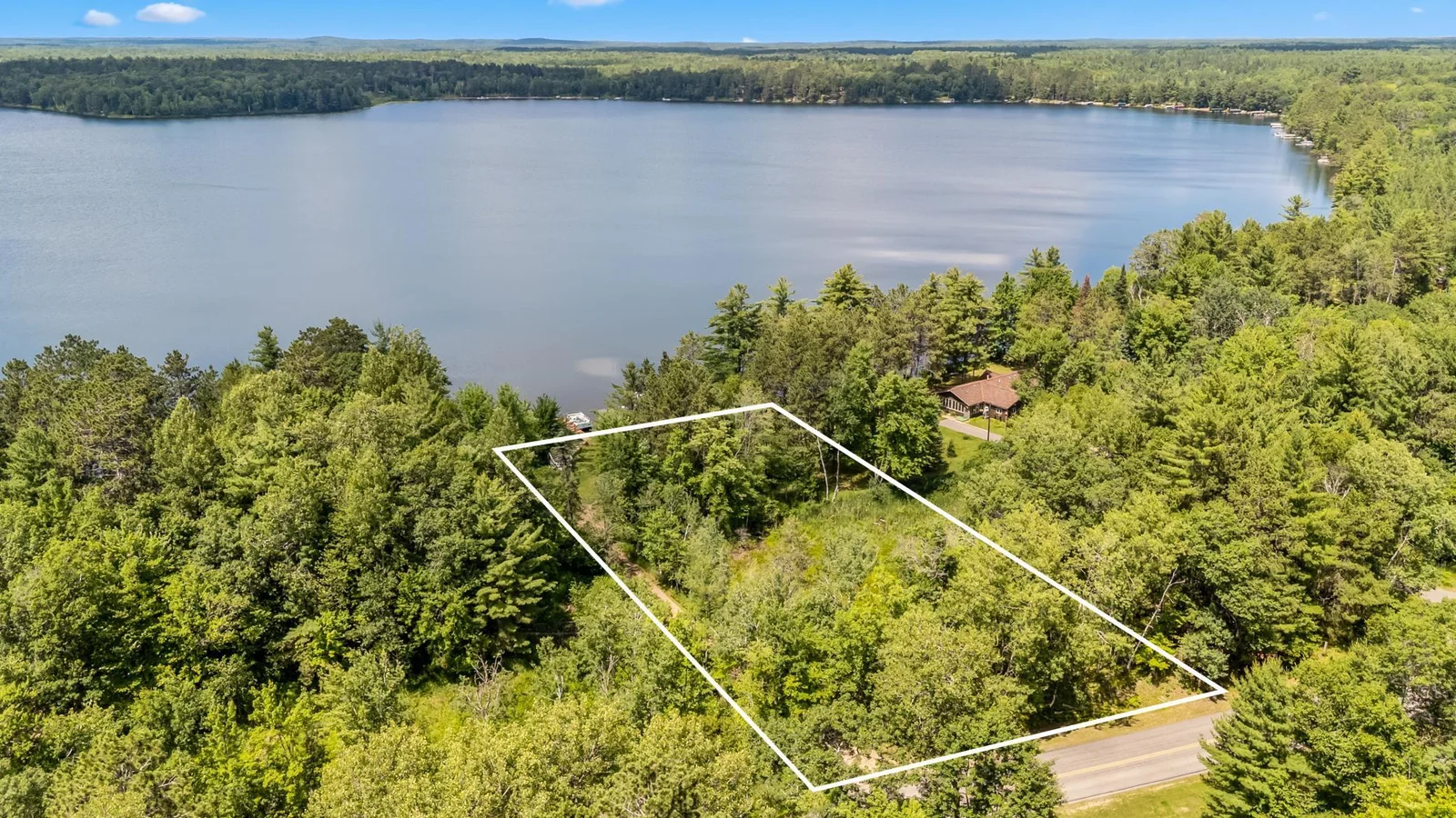 Overview of 100' Shared Lake Lot on Goodrich