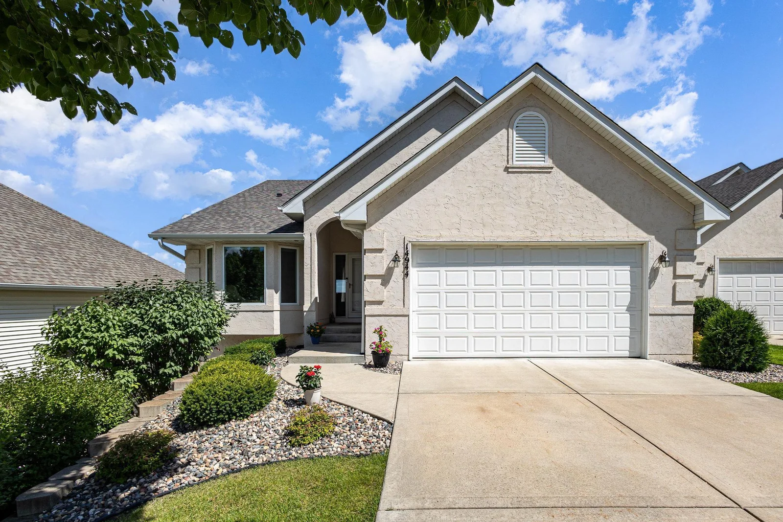 14944 Summit Circle, Prior Lake