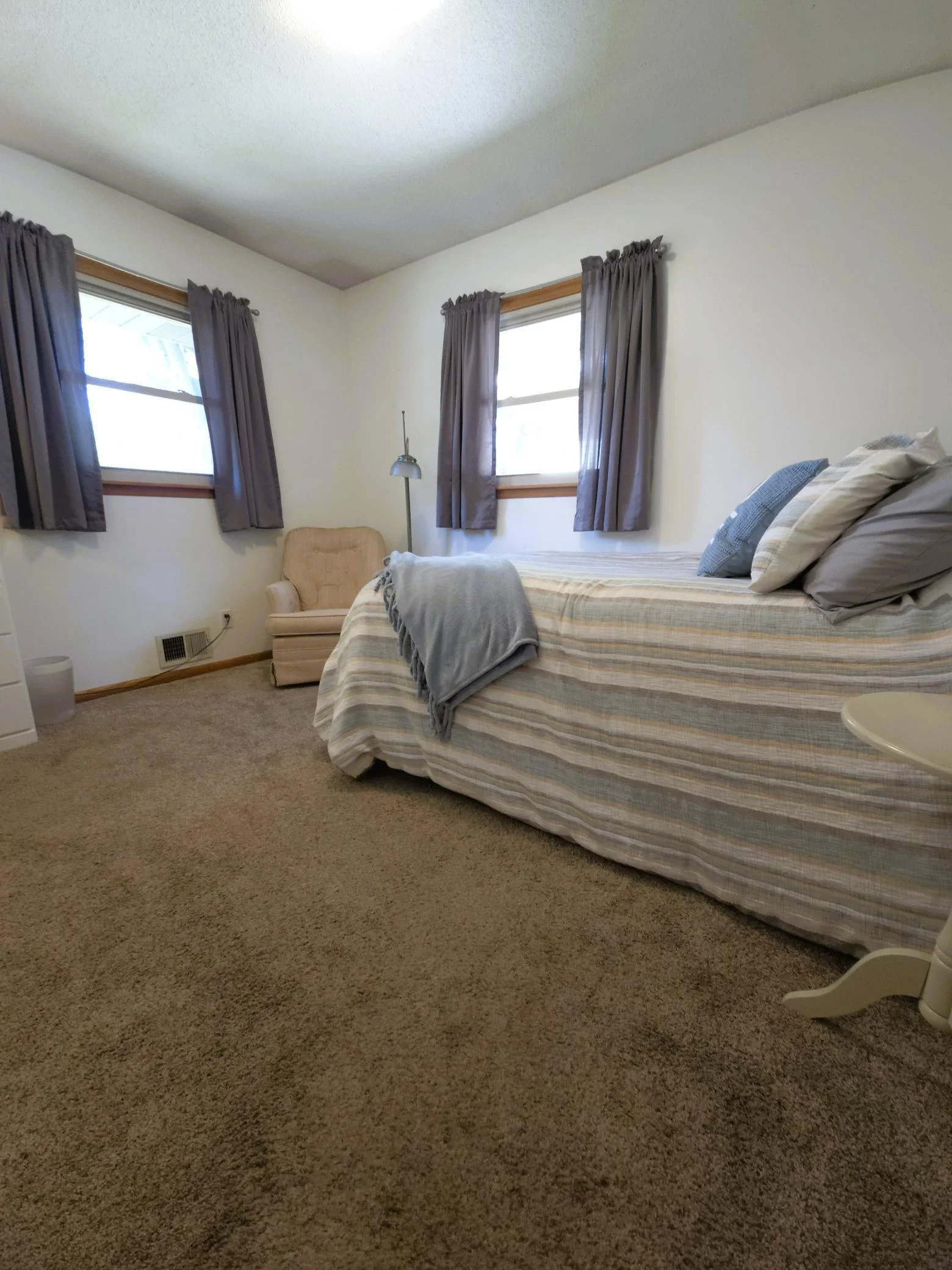 719 bedroom 2.jpg