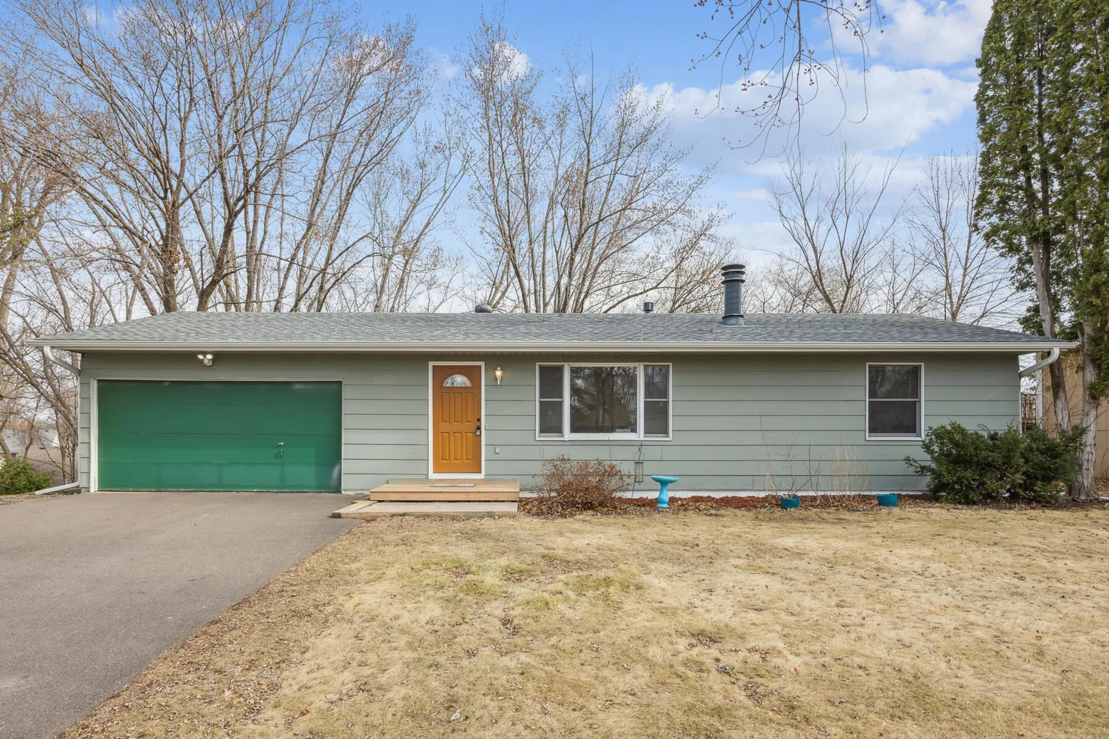 14798 56th Street, Oak Park Heights