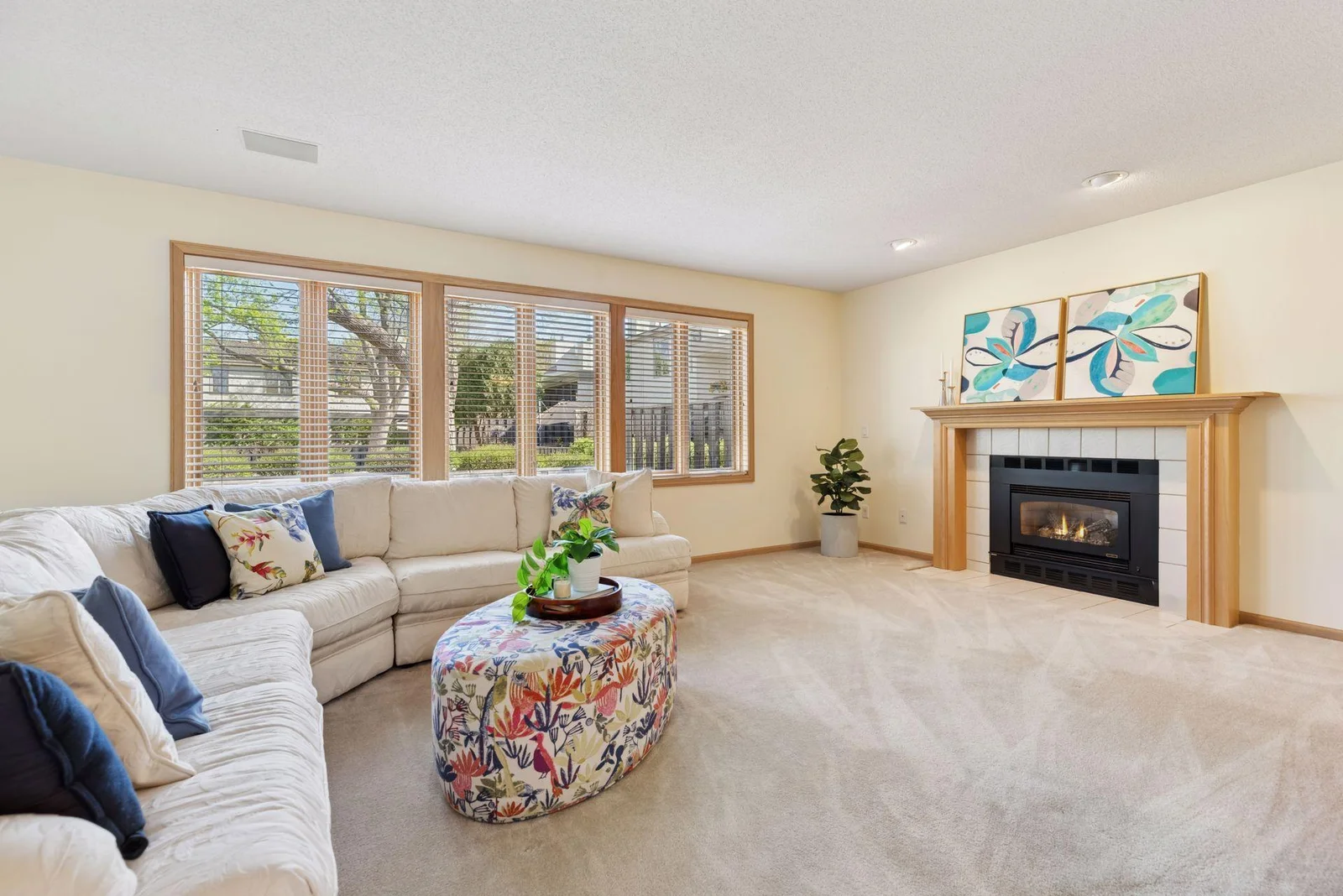 3666 Towndale Drive  - 0005.jpg