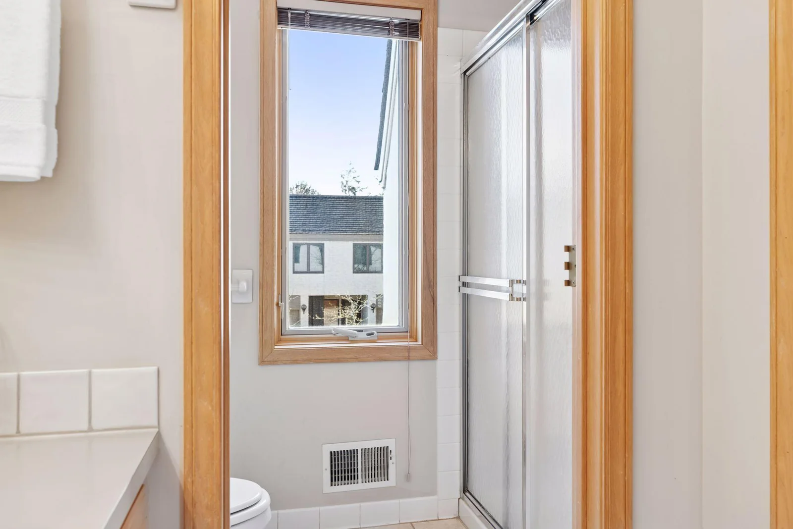 Primary ensuite bathroom