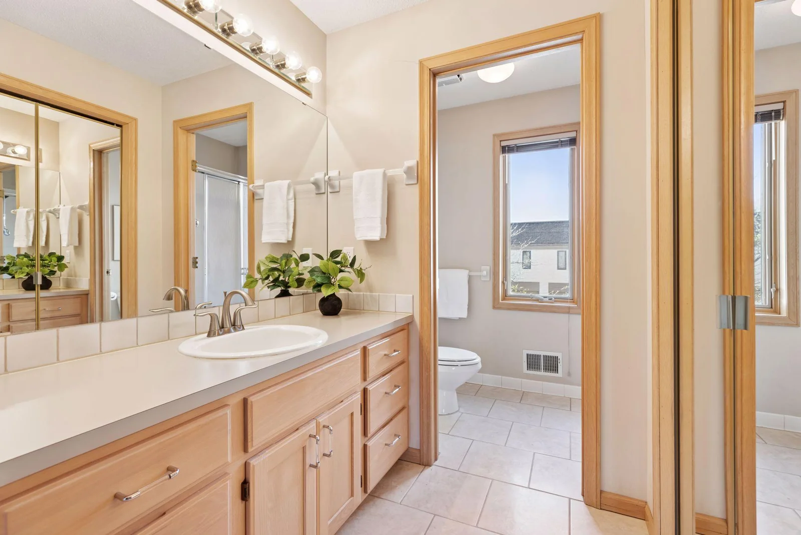 Primary ensuite bathroom