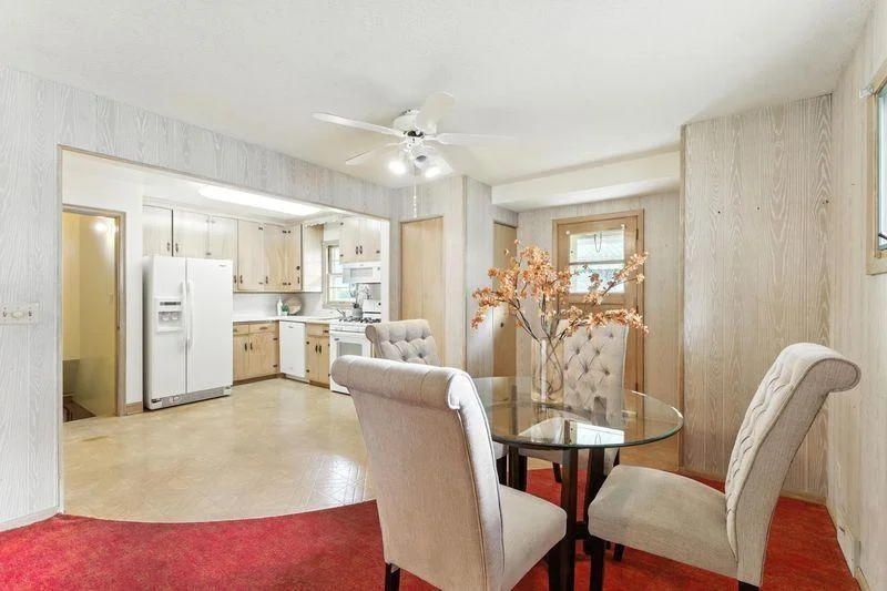 Main level large dining room