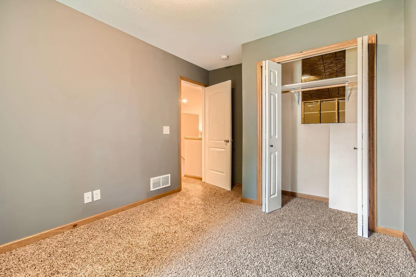 314 7th Street East - Web Quality - 015 - 15 2nd Floor Primary Bedroom.jpg