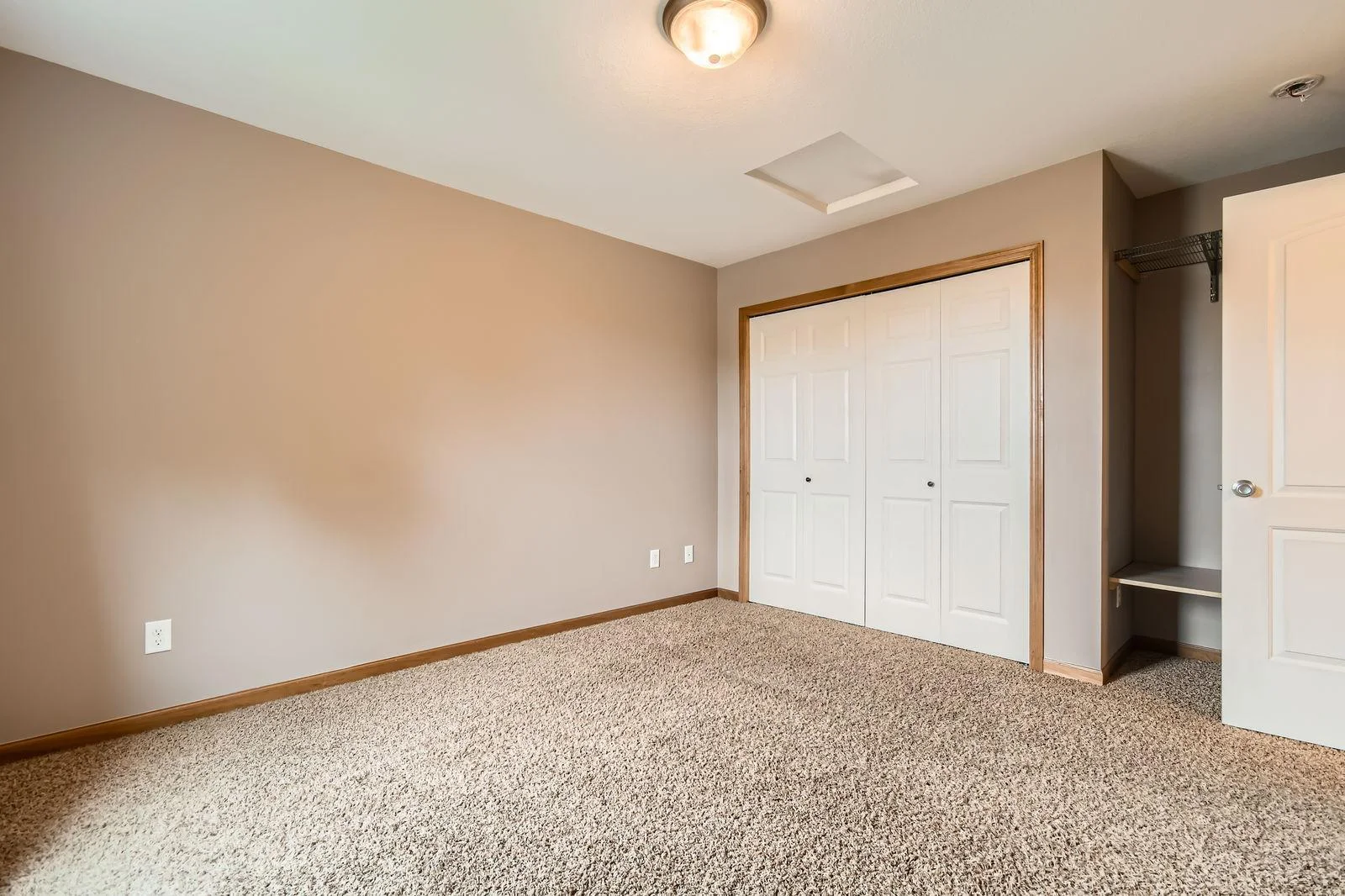 314 7th Street East - Web Quality - 020 - 21 2nd Floor Bedroom.jpg