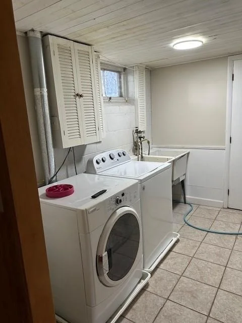 Laundry Area.jpg
