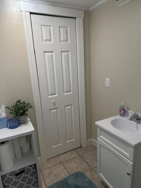 Half Bath.jpg