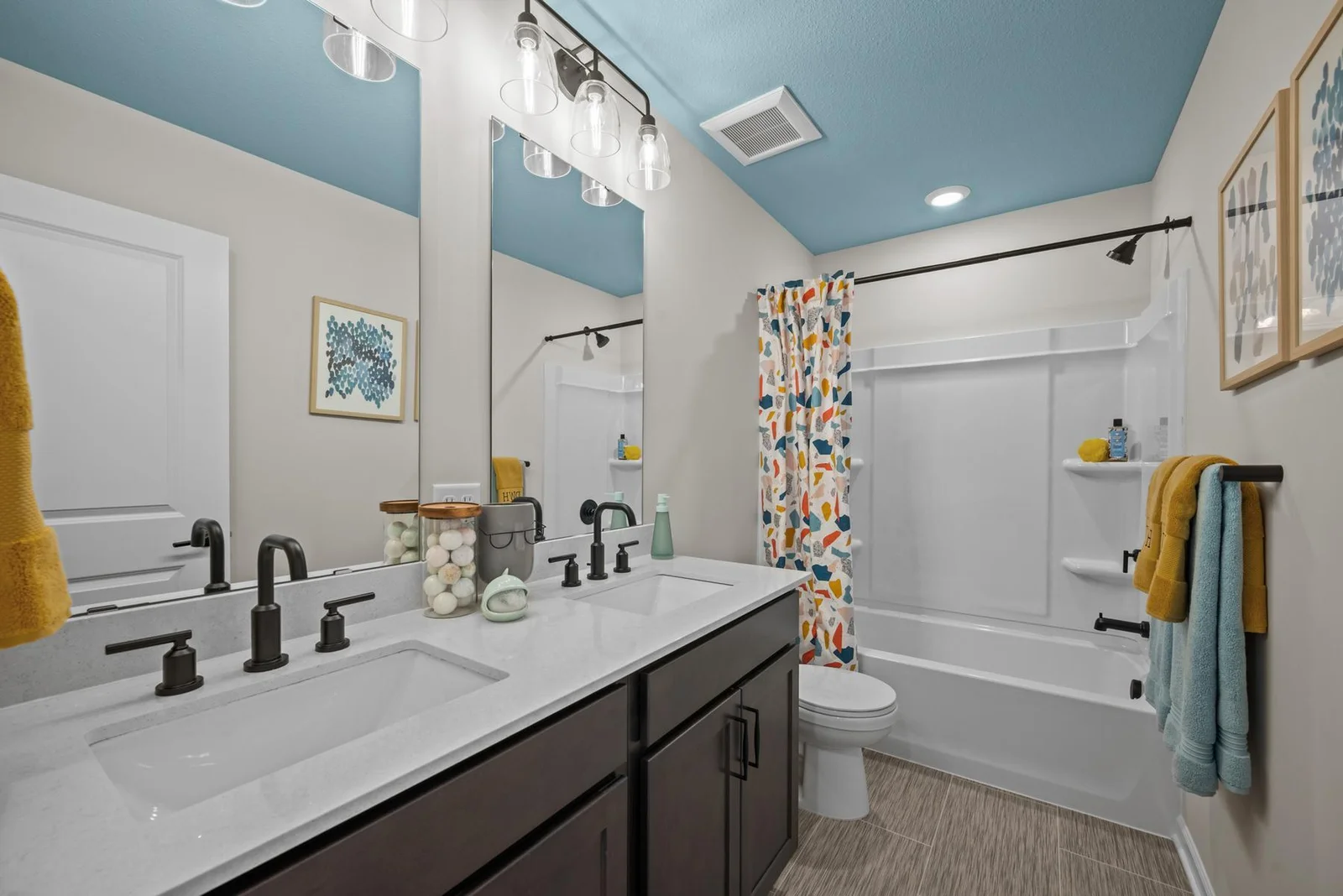 Secondary bath upstairs-model home