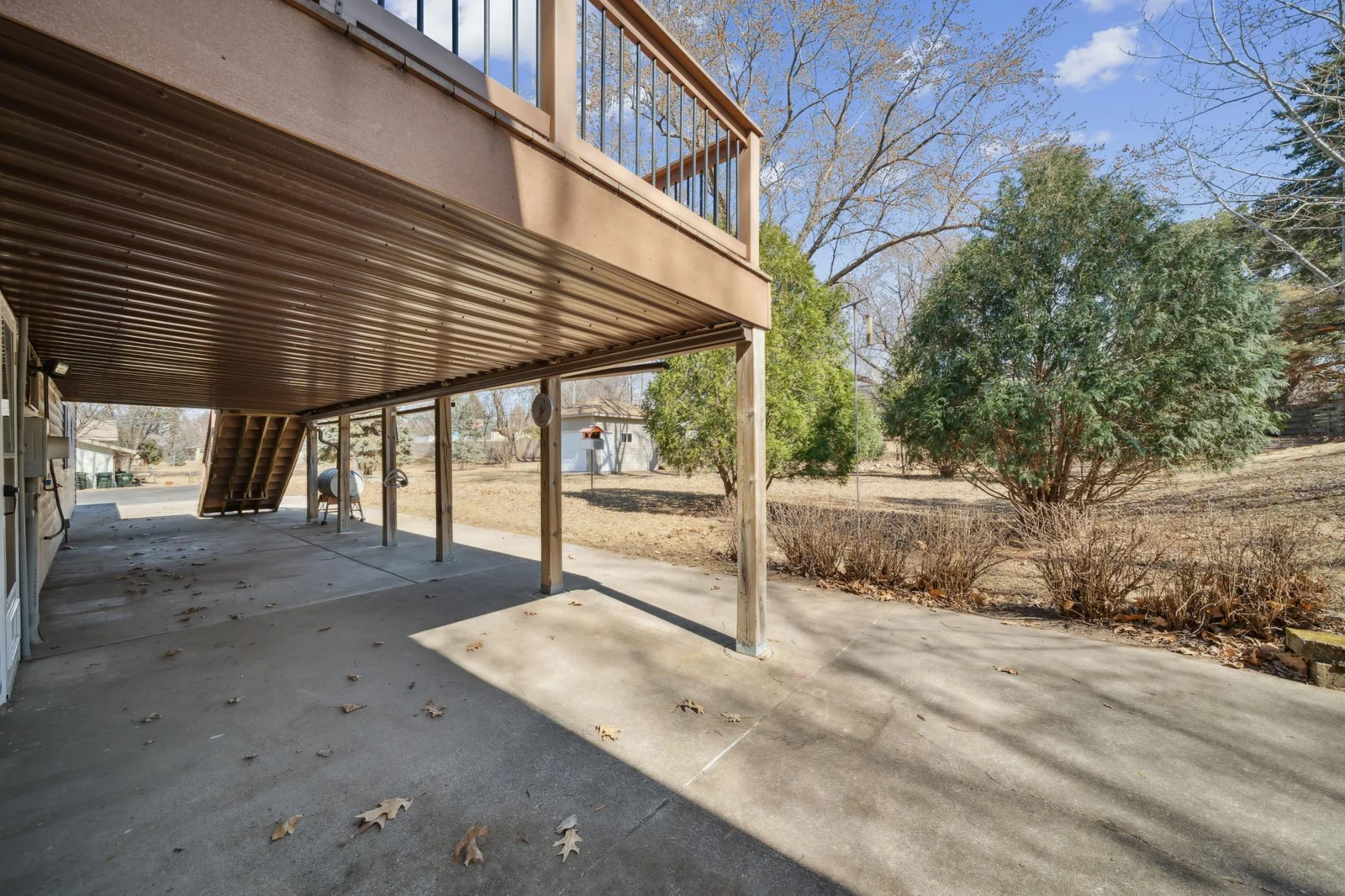 19. Patio situated under the deck