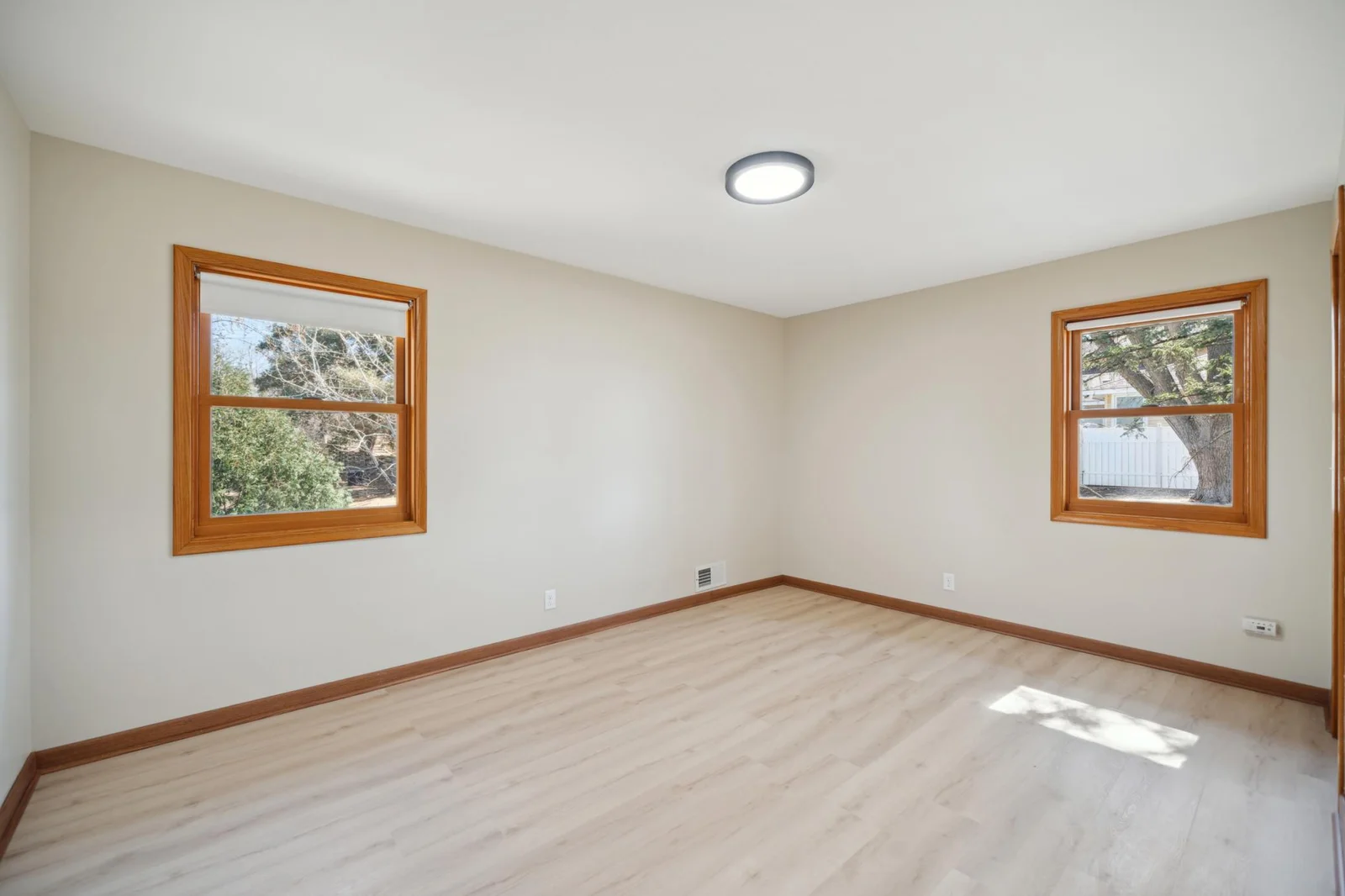 8. Main floor owners' suite  with walk in closet