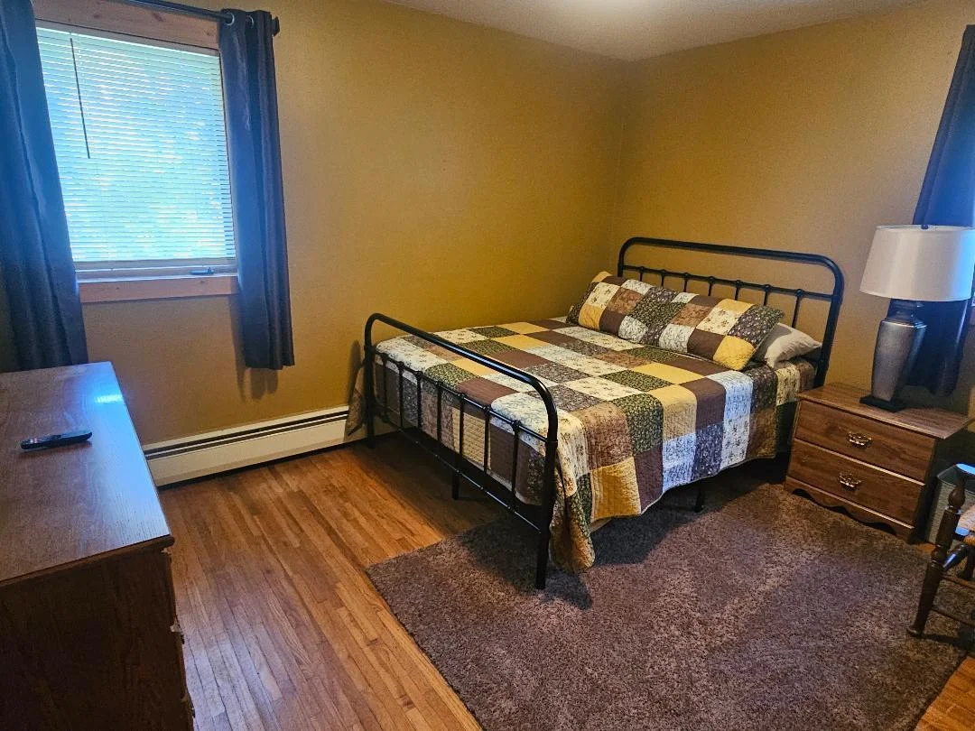 1174-bedroom #3.jpg