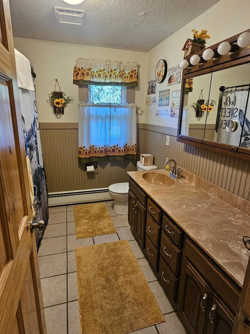 1174-bathroom.jpg